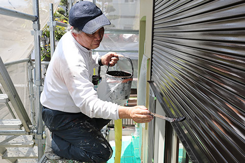 お客様との出会いを大切に、一軒一軒の依頼に誠心誠意を込めて塗装しています。