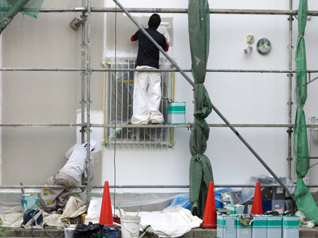 外壁塗装の自社施工と下請け施工の違い